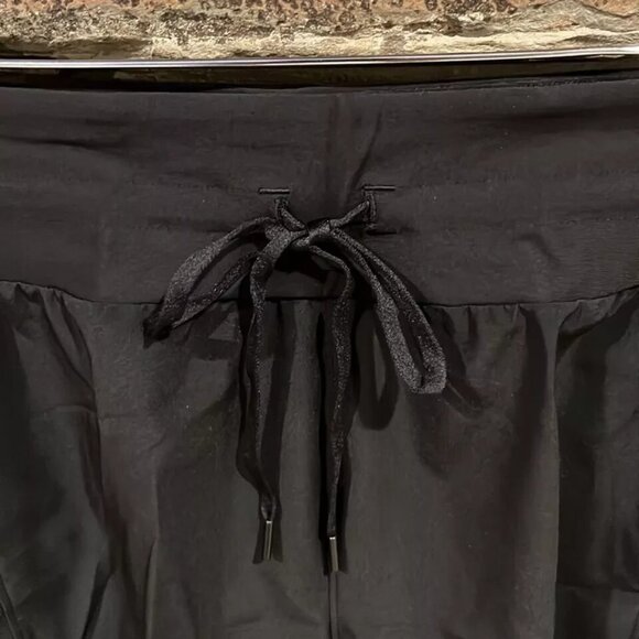 CALIA Journey Truelight Bermuda Black Mid-Rise Short Pure Black Elastic Waist XS - Picture 8 of 8